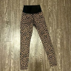 Leopard Beach Sport Leggings